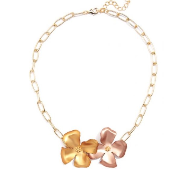 Beautiful Copper Toned Flower Necklace - Picture 2 of 3